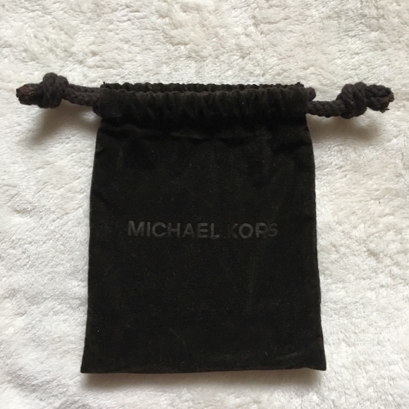 Michael Kors Fulton Toggle Link Gold Bracelet - Picture 7 of 7